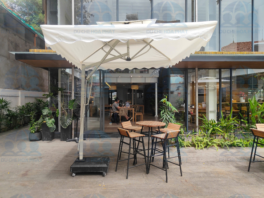 dù lệch tâm vuông trắng kem